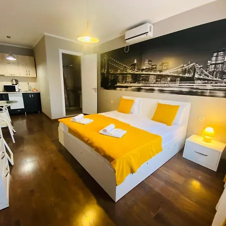 9 Borbalo Street Apartment With Terrace Тбілісі Екстер'єр фото
