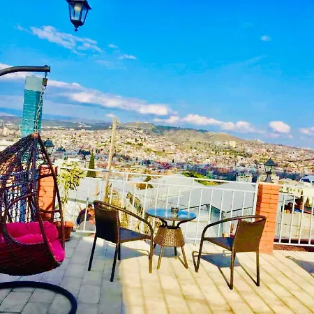 9 Borbalo Street Apartment With Terrace Тбілісі Екстер'єр фото