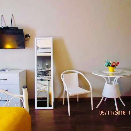 9 Borbalo Street Apartment With Terrace Тбілісі Екстер'єр фото