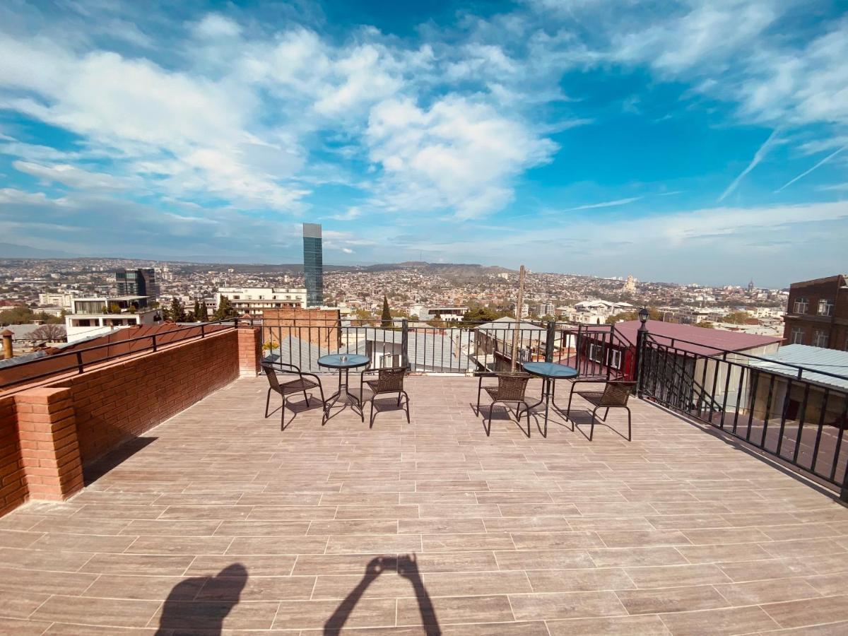9 Borbalo Street With Terrace * تبليسي