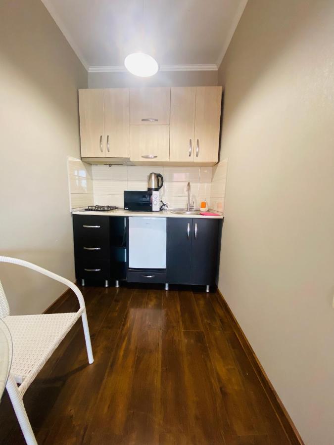 9 Borbalo Street With Terrace شقة