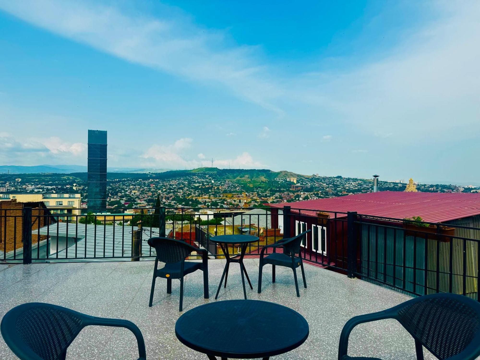 9 Borbalo Street With Terrace شقة